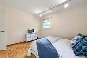 9 Greenwood Ct S, Buffalo Grove, IL 60089 - Photo 12