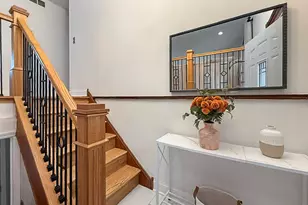 9 Greenwood Ct S, Buffalo Grove, IL 60089 - Photo 2