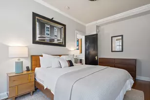 70 E Scott St, Chicago, IL 60610 - Photo 16