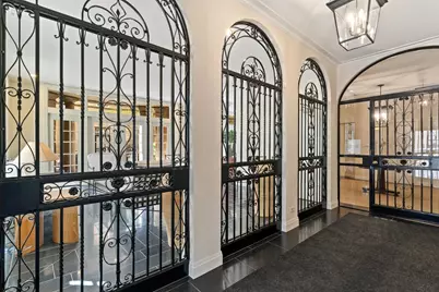 70 E Scott Street #308, Chicago, IL 60610 - Photo 22