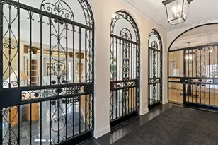 70 E Scott St, Chicago, IL 60610 - Photo 22