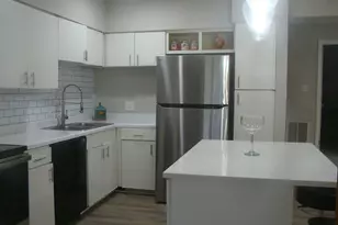3334 Berwyn Ave, North Chicago, IL 60064 - Photo 4