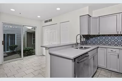 1321 Orleans Drive, Mundelein, IL 60060 - Photo 6