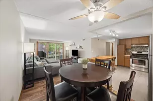 225 E Wing St, Arlington Heights, IL 60004 - Photo 6