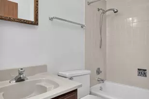 2976 Drover Ln, Darien, IL 60561 - Photo 10