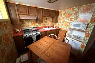 2822 W 102nd Pl, Evergreen Park, IL 60805 - Photo 12