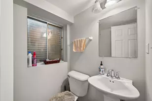 2035 N Green Bridge Ln, Hanover Park, IL 60133 - Photo 20