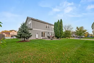 2035 N Green Bridge Ln, Hanover Park, IL 60133 - Photo 22