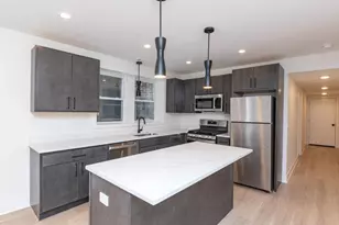 2825 N Rockwell St, Chicago, IL 60618 - Photo 2