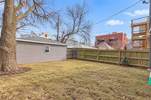 2825 N Rockwell St, Chicago, IL 60618 - Photo 12
