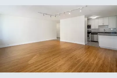 4250 N Marine Drive #911, Chicago, IL 60613 - Photo 10