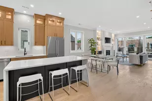 2023 W Augusta Blvd, Chicago, IL 60622 - Photo 4
