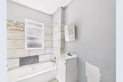 [Address not provided], Chicago, IL 60628 - Photo 10