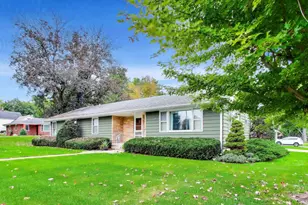 3601 W Clover Ave, McHenry, IL 60050 - Photo 1
