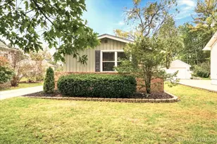 904 Kenilworth Pl, Aurora, IL 60506 - Photo 1