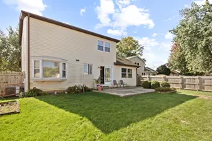 911 Wilma Ln, Elk Grove Village, IL 60007 - Photo 24