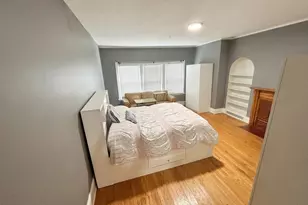 1228 Oak Ave, Evanston, IL 60202 - Photo 2