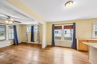 618 Sunderlin Street, Waukegan, IL 60085 - Photo 6