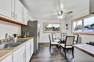 15548 Elm St, South Holland, IL 60473 - Photo 6
