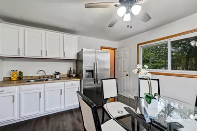 15548 Elm Street, South Holland, IL 60473 - Photo 8