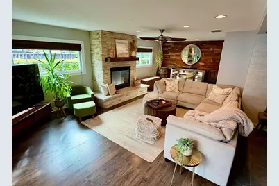 609 Ridgewood Road, Streamwood, IL 60107 - Photo 8