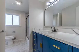 70 Dover Dr, Des Plaines, IL 60018 - Photo 10