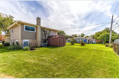 70 Dover Drive, Des Plaines, IL 60018 - Photo 22