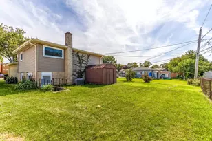 70 Dover Dr, Des Plaines, IL 60018 - Photo 22