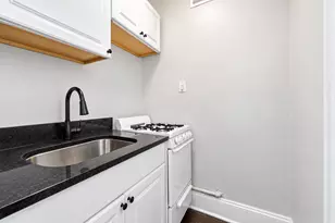 6912 N Ashland Blvd, Chicago, IL 60626 - Photo 2