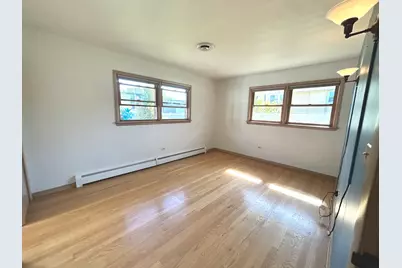 533 Woodview Avenue, Elk Grove Village, IL 60007 - Photo 14