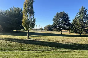 35152 S Hillview Dr, Wilmington, IL 60481 - Photo 1
