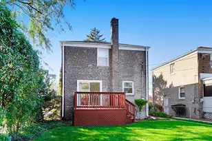 8857 S Cregier Ave, Chicago, IL 60617 - Photo 28