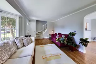 8857 S Cregier Ave, Chicago, IL 60617 - Photo 4