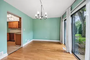 105 W Dover Dr, Mount Prospect, IL 60056 - Photo 8