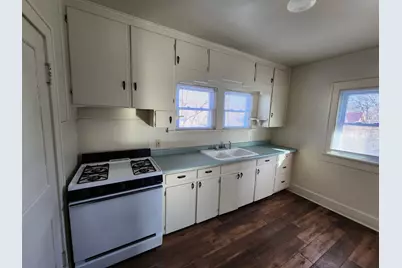 680 S Chicago Avenue #680, Kankakee, IL 60901 - Photo 2