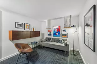 29 W Chestnut St, Chicago, IL 60610 - Photo 20