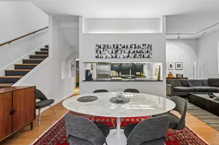 29 W Chestnut St, Chicago, IL 60610 - Photo 12