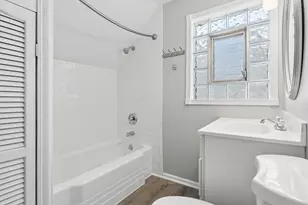 5007 W Argyle St, Chicago, IL 60630 - Photo 12