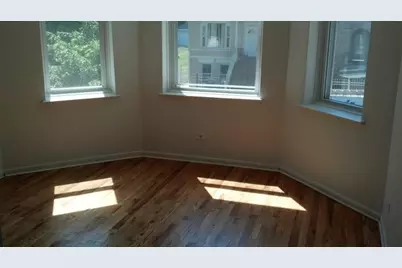 1429 S Komensky Avenue, Chicago, IL 60623 - Photo 4