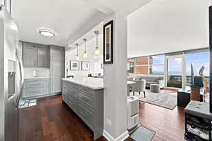 6301 N Sheridan Rd, Chicago, IL 60660 - Photo 18