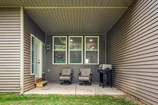 9874 Hawks Pointe Trail, Roscoe, IL 61073 - Photo 36