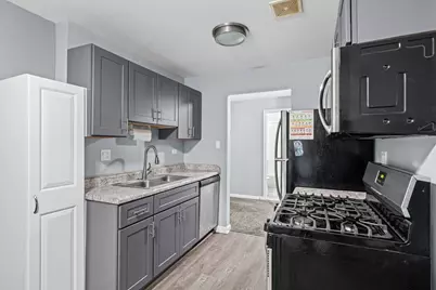 8894 Knight Avenue #108, Des Plaines, IL 60016 - Photo 4