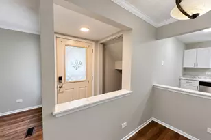2127 Southwind Cir, Schaumburg, IL 60194 - Photo 4