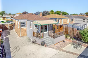 3851 W 108th Pl, Chicago, IL 60655 - Photo 4
