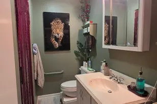 1S282 Holyoke Ln, Villa Park, IL 60181 - Photo 10