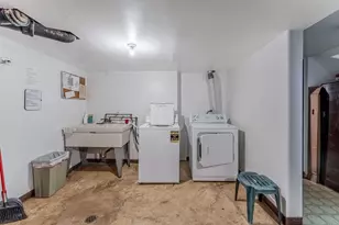 6650 W 64th Pl, Chicago, IL 60638 - Photo 16