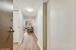 2400 N Lakeview Ave, Chicago, IL 60614 - Photo 2