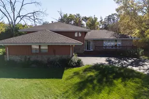 12839 S Ponderosa Dr, Palos Heights, IL 60463 - Photo 2