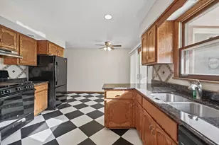 12839 S Ponderosa Dr, Palos Heights, IL 60463 - Photo 14