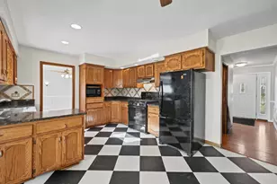 12839 S Ponderosa Dr, Palos Heights, IL 60463 - Photo 12